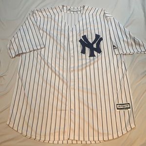 Giancarlo Stanton Yankees jersey. Large. Nwot.